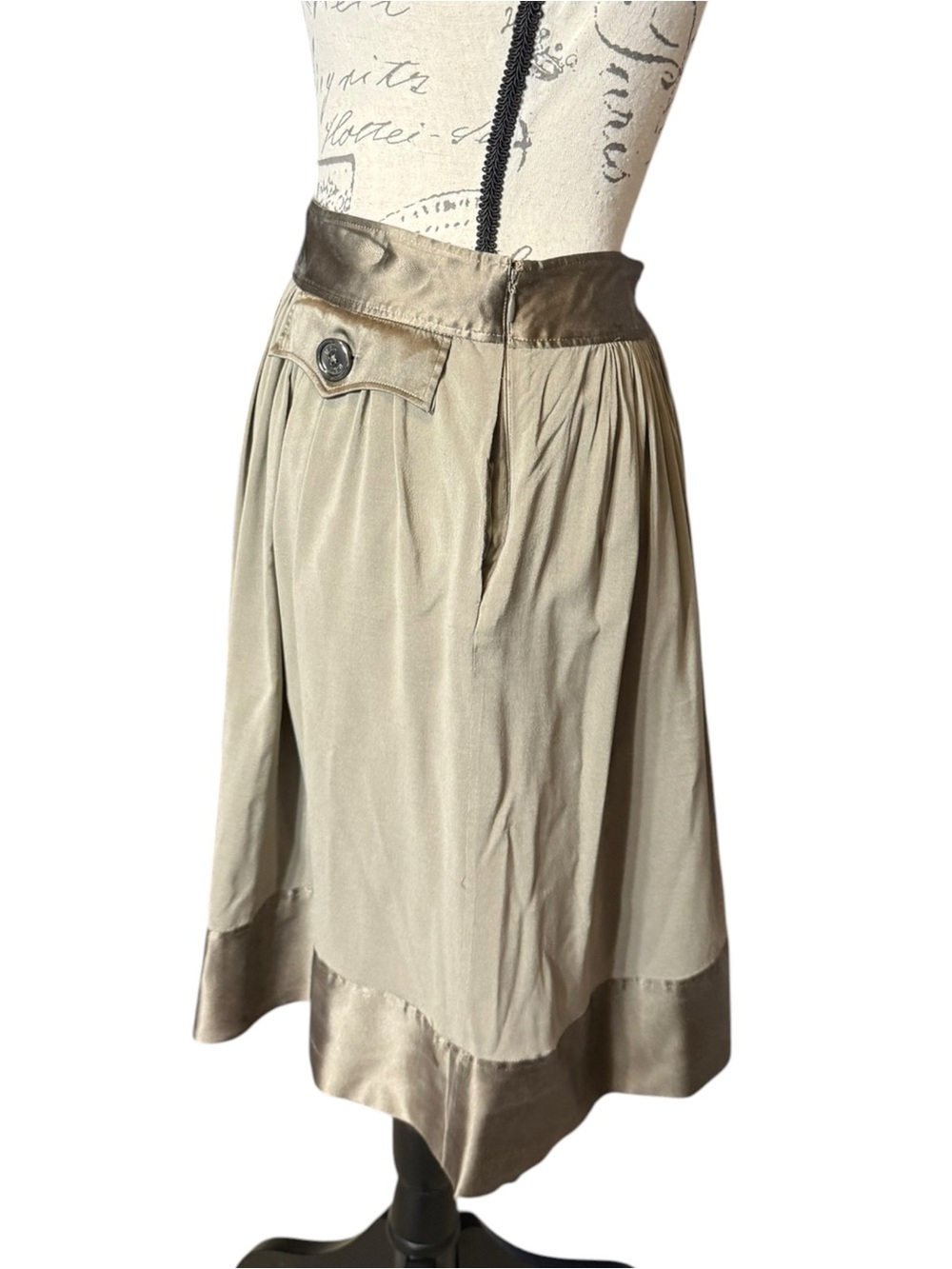 Burberry London Olive Pleated Silk Skirt Size 6 - Picture 2 of 8